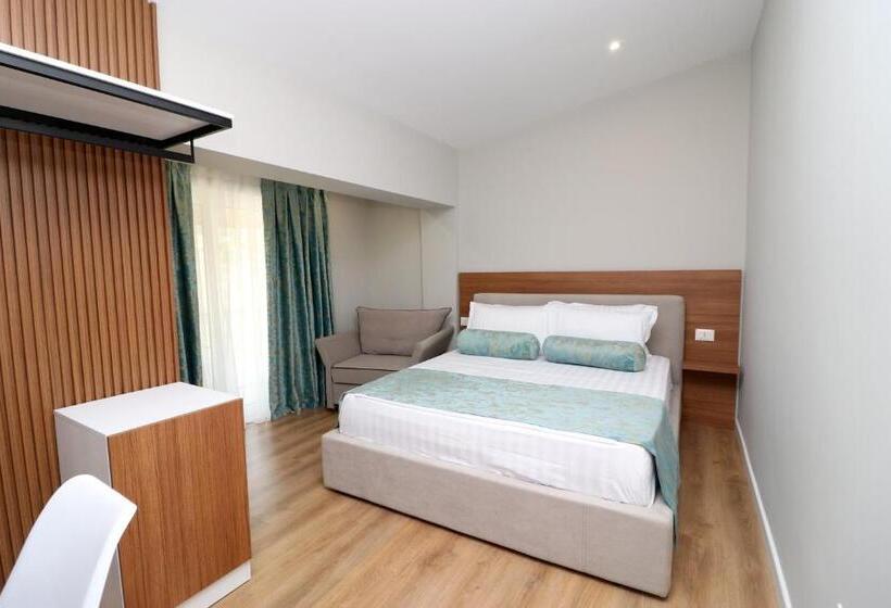 פנסיון Vila Elarad