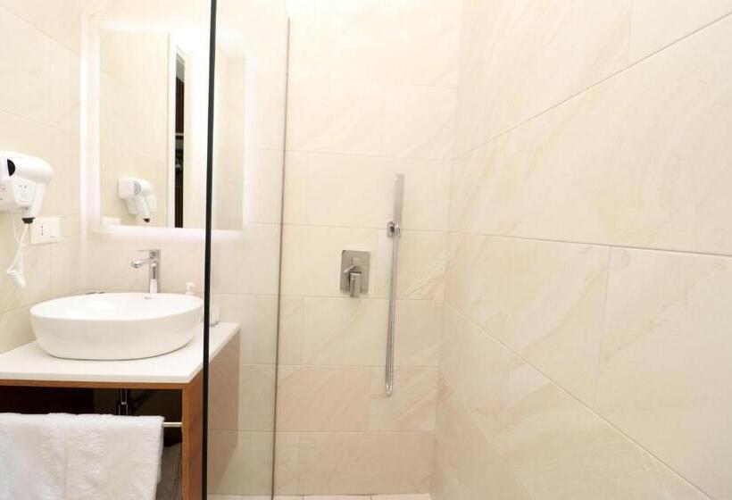 פנסיון Vila Elarad