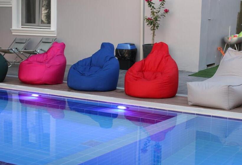 פנסיון Vila Elarad