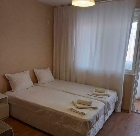 Sea Central Apartment Burgas