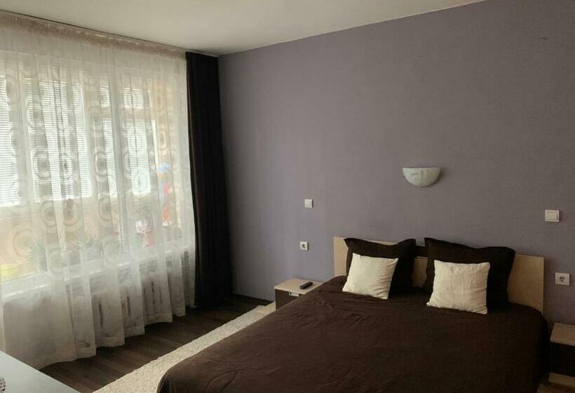Sea Garden Apartment In Burgas
