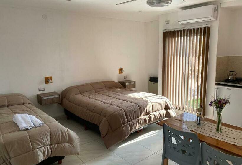 Apart Los Algarrobos