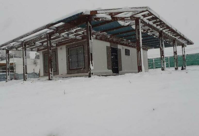 Cabaña Alegre Con Vista A La Cordillera