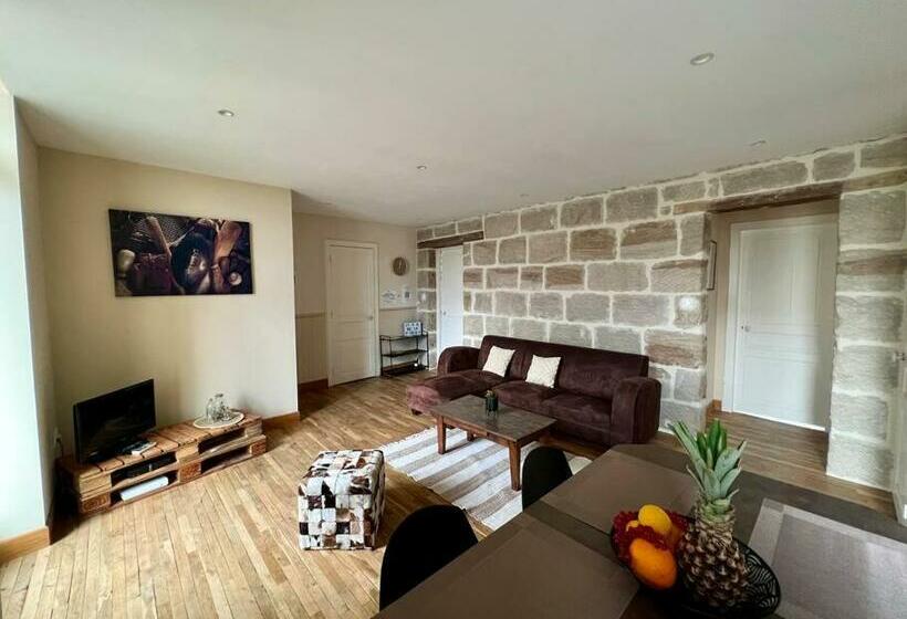 Casa Zola   Magnifique T3 Climatisé   Centre Ville