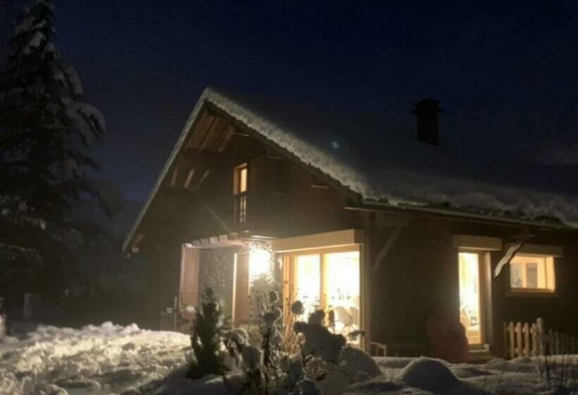 Chalet Rénové Spacieux Près Des Commerces, à 200m Du Village Et Du Lac, Navette Ski Bus Gratuite   F
