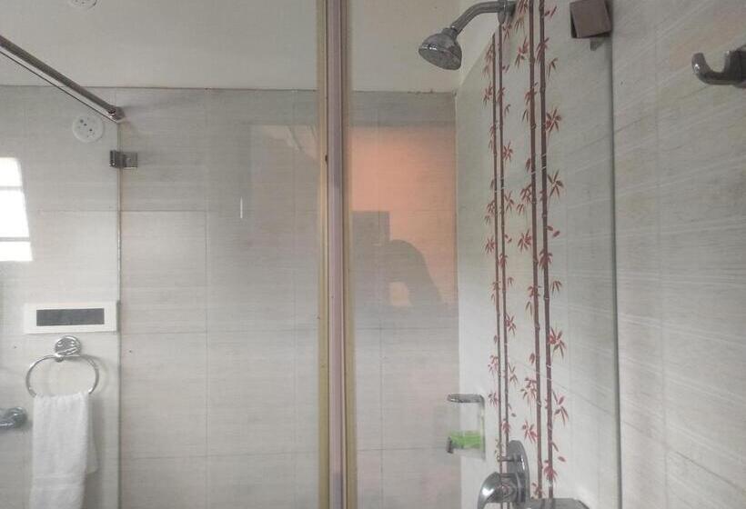 هتل Changs Resort