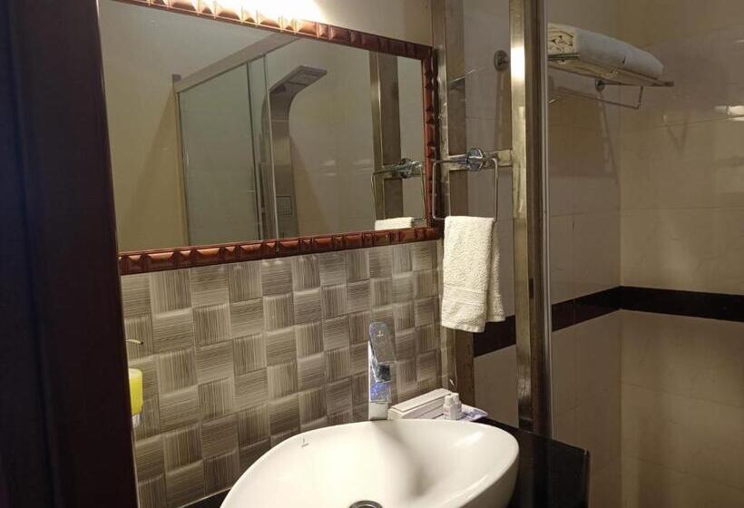 هتل Changs Resort