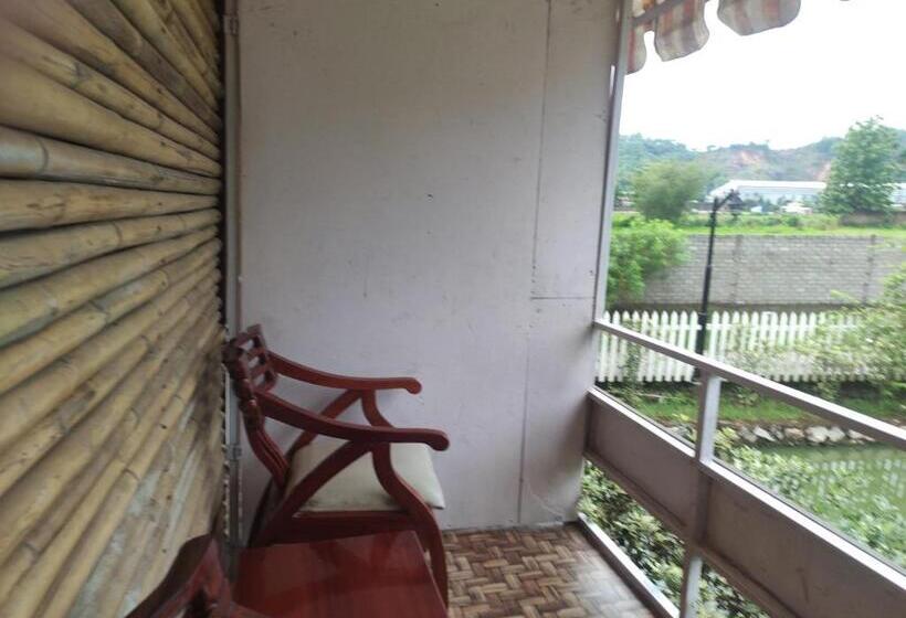 هتل Changs Resort