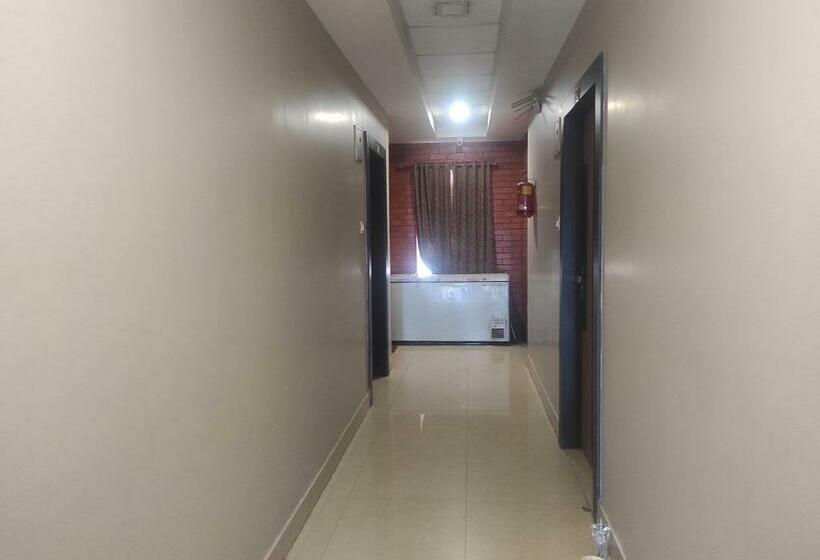 Отель Rudraksh  Near Vip Airport Guwahati