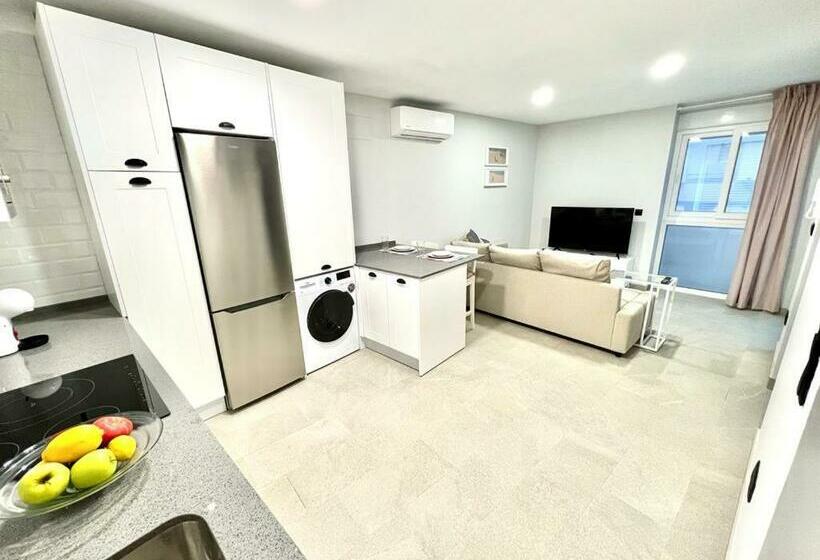 La Muralla By 7escalones