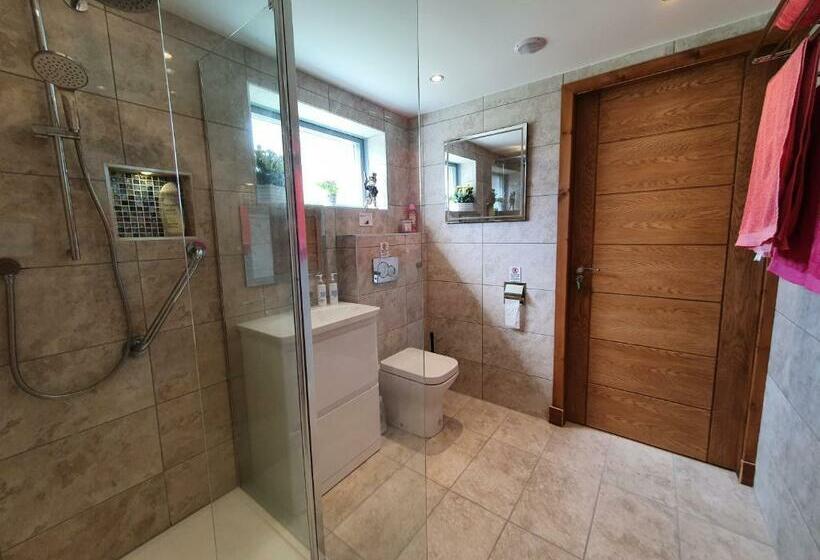 Luxury Country Apartment With Hot Tub   Near Edinburgh