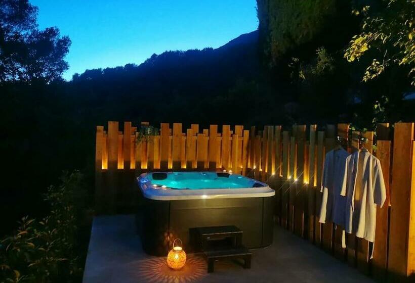 Maison à La Campagne Avec Spa Et Piscine