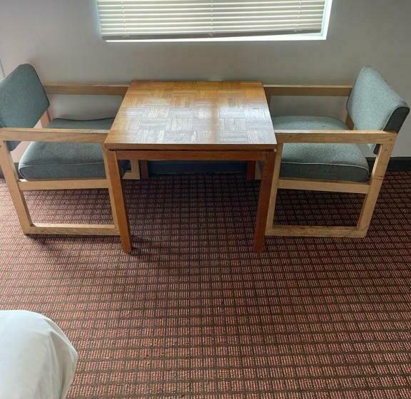 모텔 Budget Inn Flint