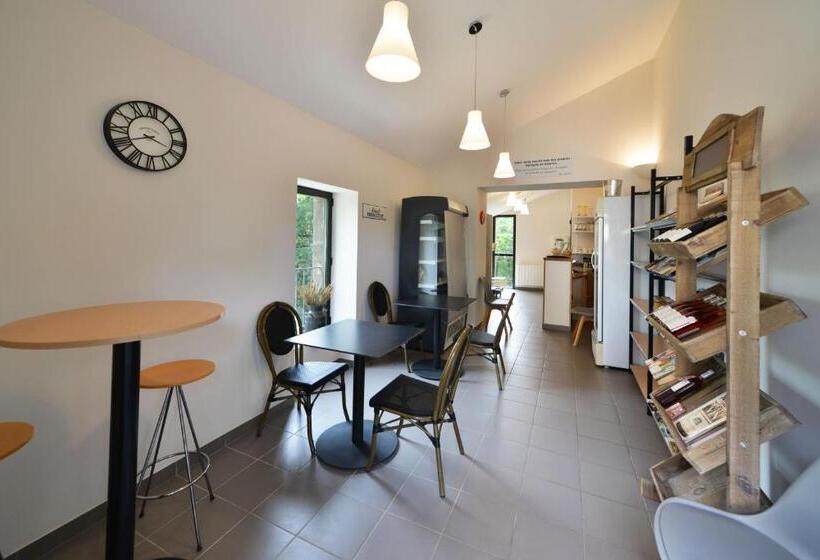 ペンション Chambres Et Table D Hotes Du Calvaire