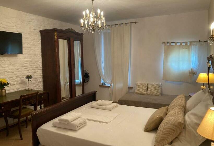 膳宿费 La Porte Dorée..