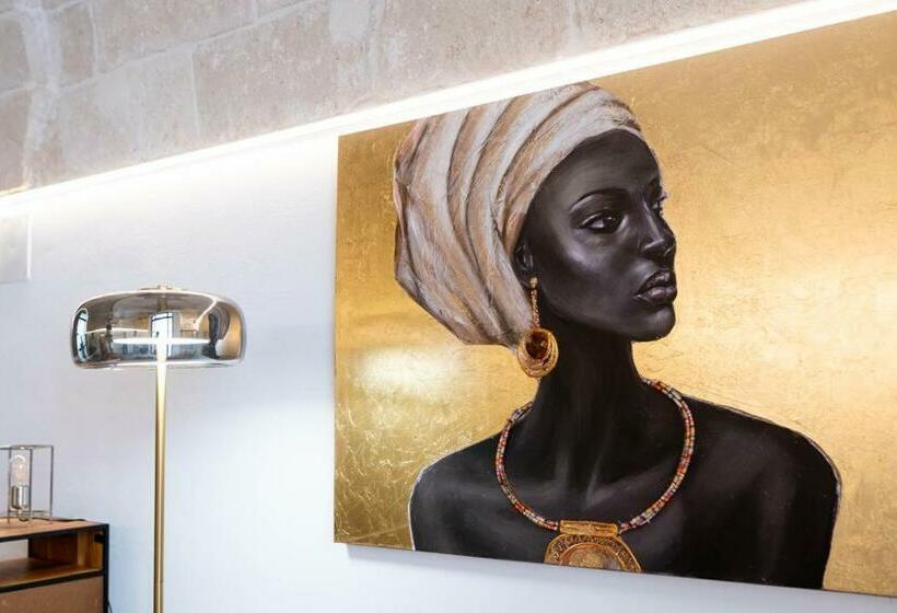 פנסיון Leaves Suite