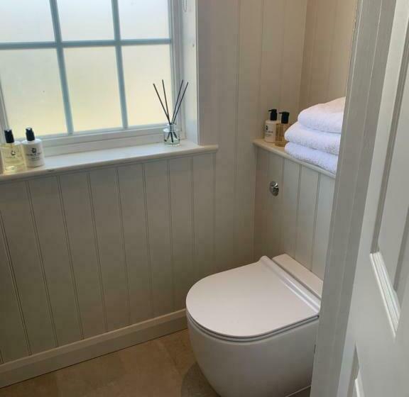 펜션 The Old Bell B&b