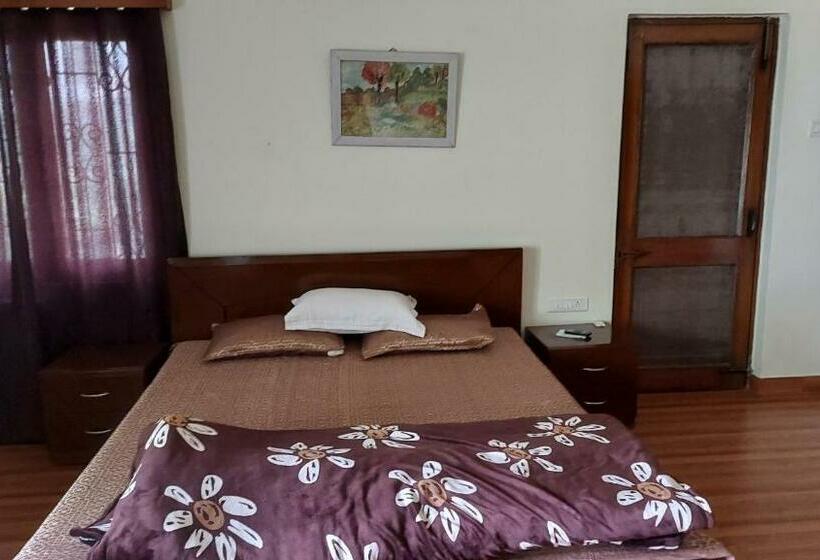 פנסיון Vera Home Stay