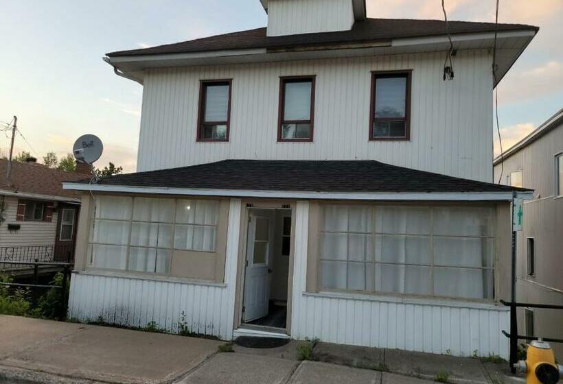 Private Home In Downtown Edmundston!