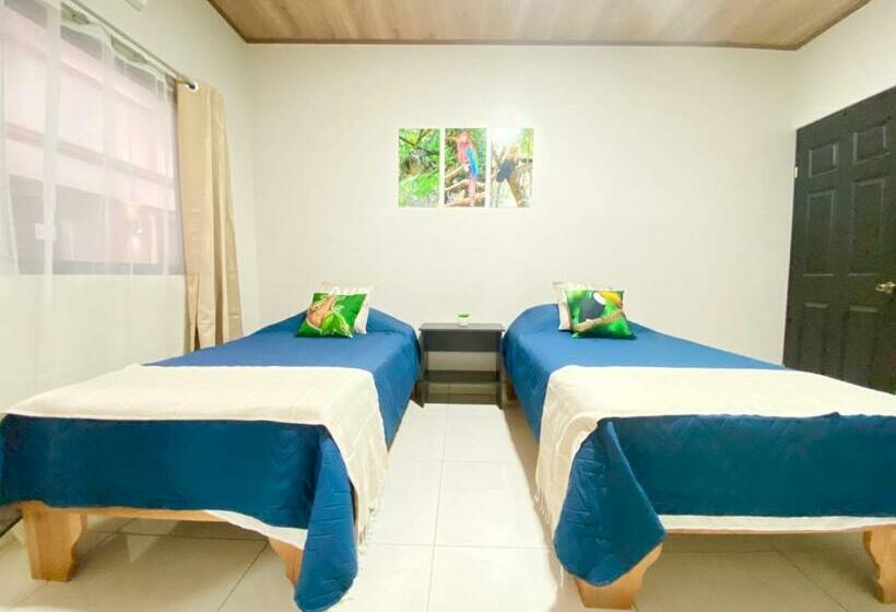 Pura Vida Apartment. 5 Min From Airport