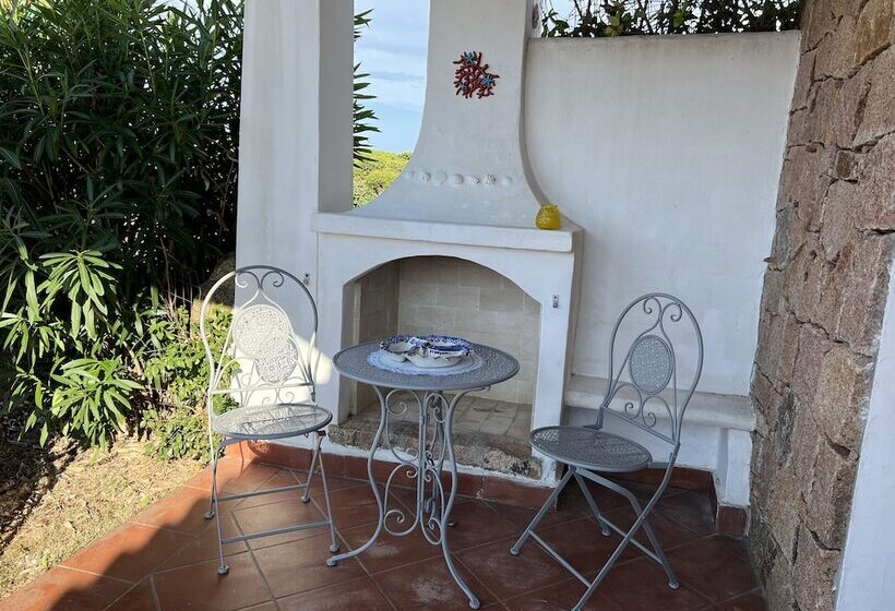 Villa A Few Steps From The Beach