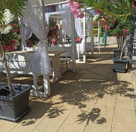 частни апартаменти за гости панорама бийч форд нокс