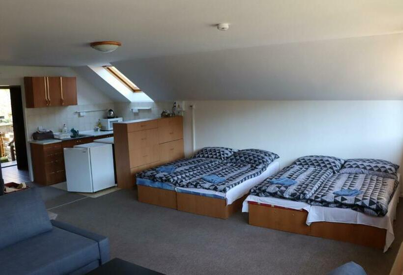Stanislava Pechová Apartmán Hakelakuky