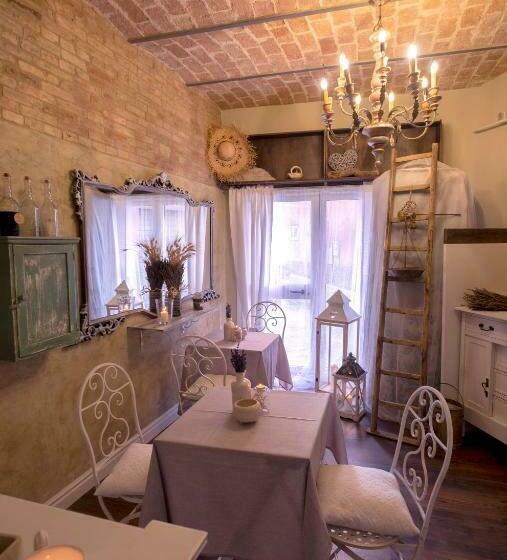 Costa Bed And Breakfast