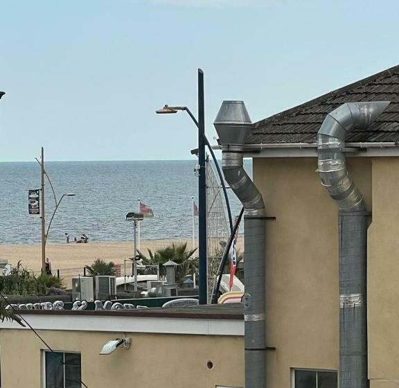 Exclusive Seafront Apartment