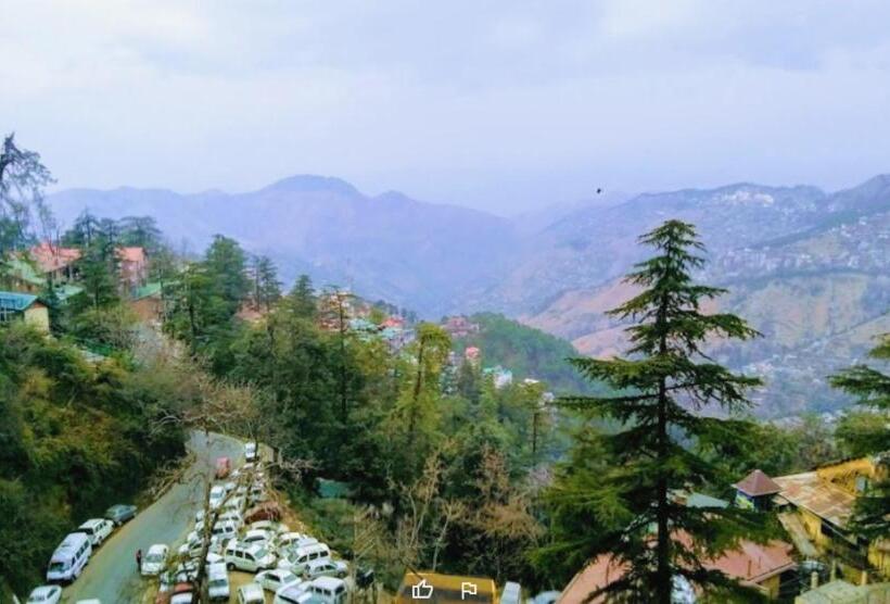 هتل The Krishna Boho Near Mall Road