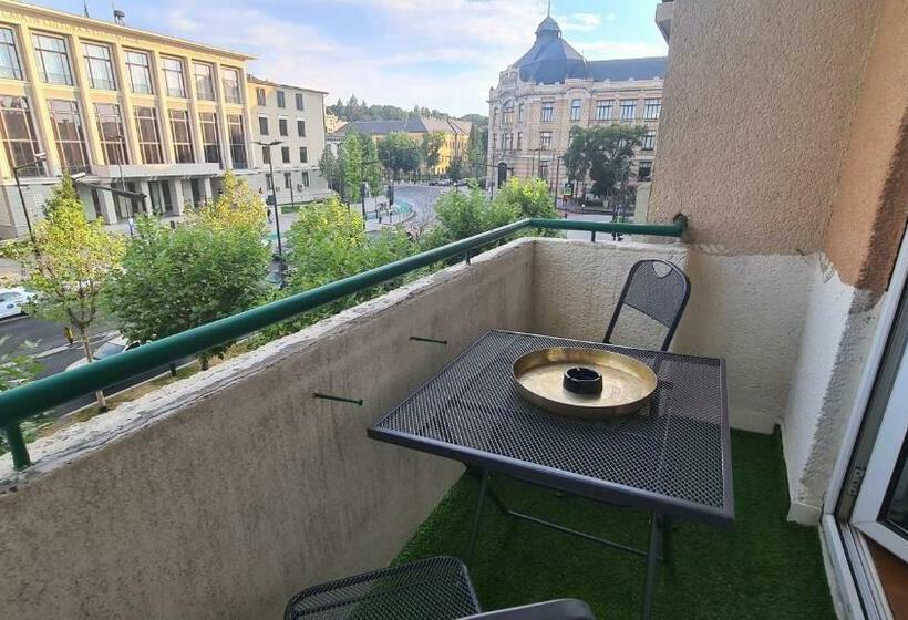 Main Square 5 Star Luxury Apartment With View