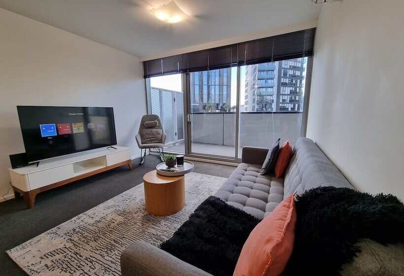 Mega Style Apartments Mainpoint