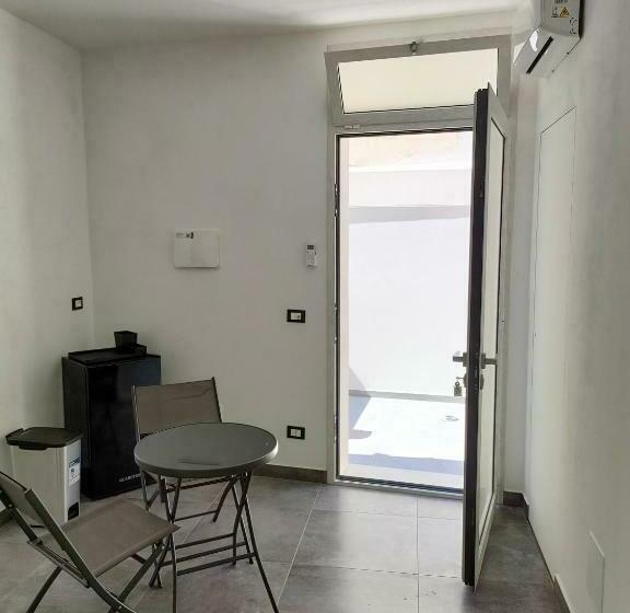 پانسیون B&b Leo