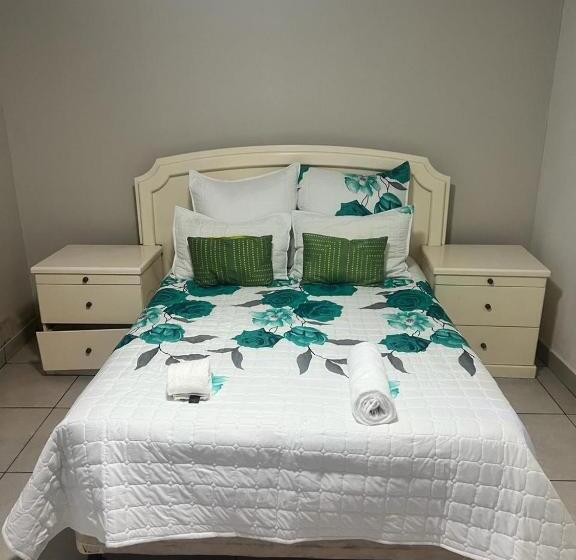 膳宿费 Triple T Guest House