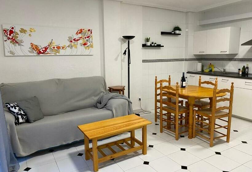 просторная квартира рядом с морем в хорошем районе