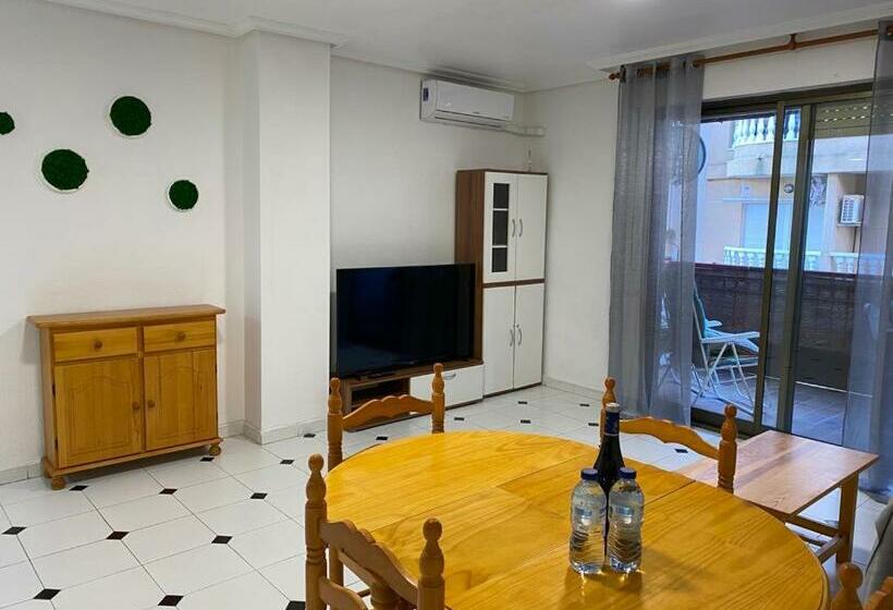 просторная квартира рядом с морем в хорошем районе