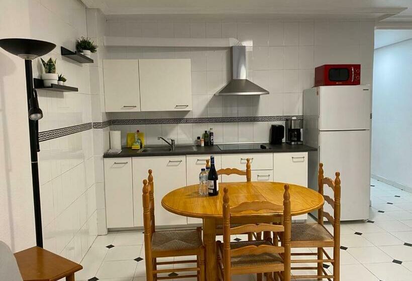 просторная квартира рядом с морем в хорошем районе