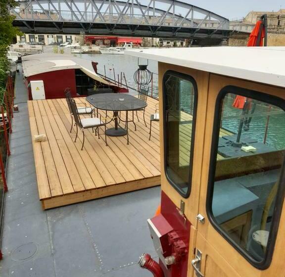 민박 Péniche Chopine