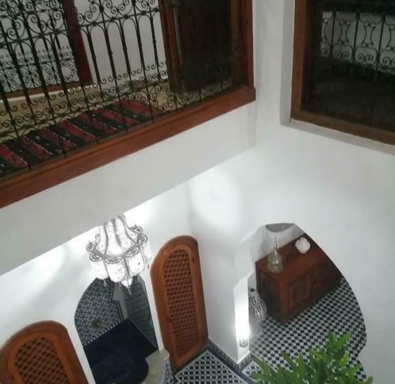 تختخواب و صبحانه Riad Siham