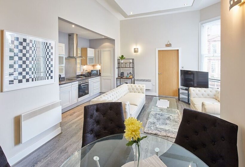 Host & Stay   Three Bays