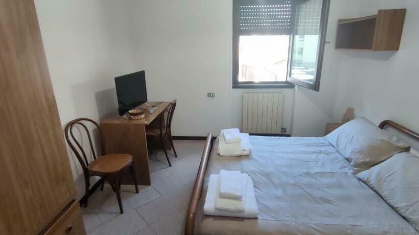 ホテル Albergo Meublé Aurora