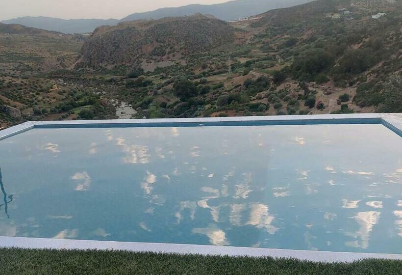 هتل Auberge Mezlafen