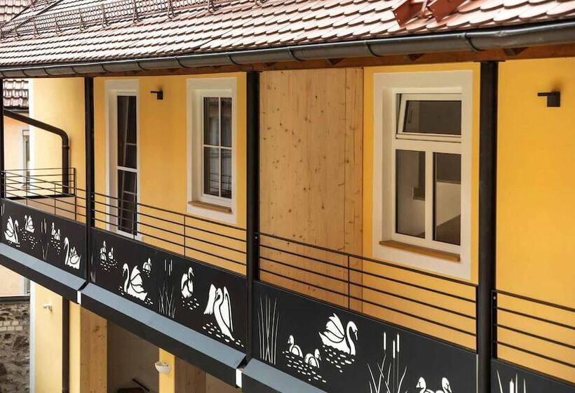 Отель Garni Zum Schwan