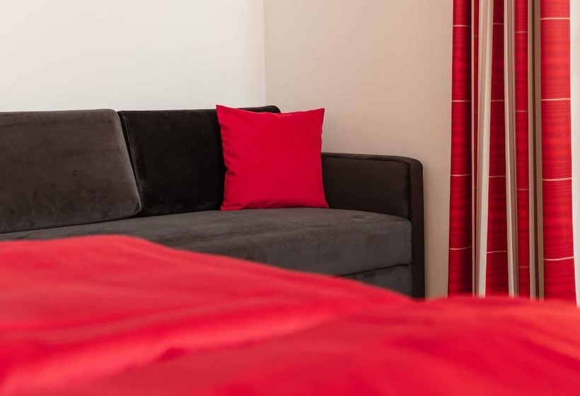 Отель Garni Zum Schwan