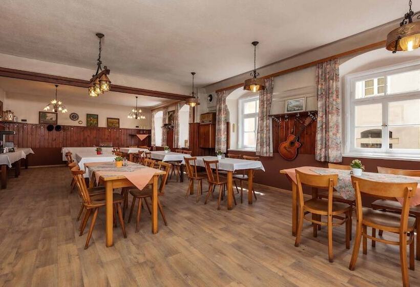 Отель Garni Zum Schwan