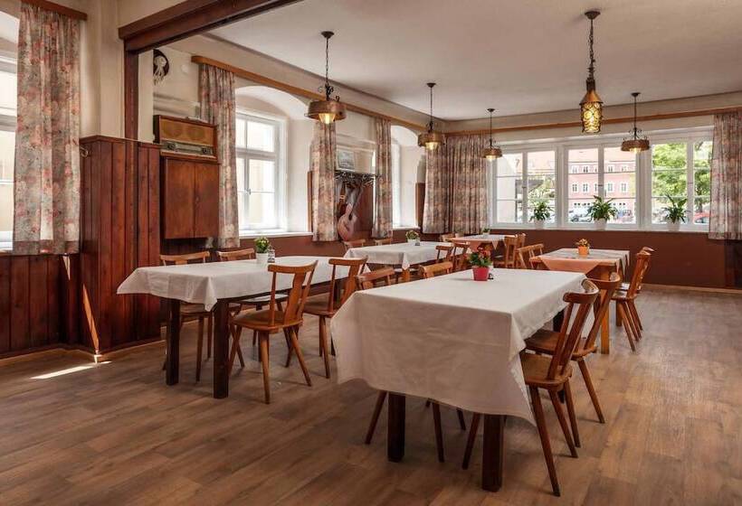 Отель Garni Zum Schwan