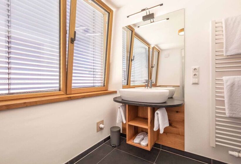 Отель Garni Zum Schwan