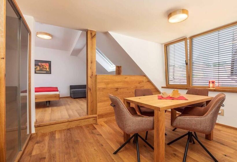 Отель Garni Zum Schwan