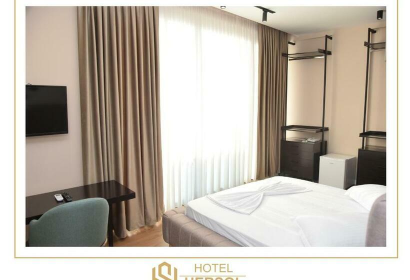 בית מלון כפרי Hersol