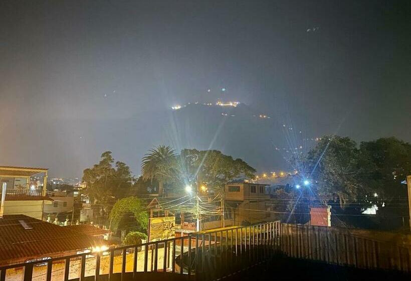 ホテル Hunter S House Hostel